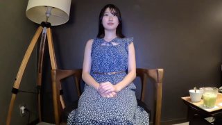 朱可娃传约了个牛仔裤网红萌妹啪啪，舌吻调情洗完澡骑乘抱着猛操
