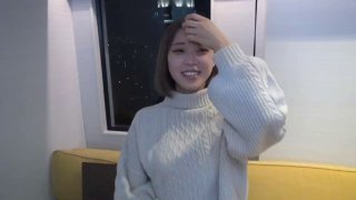 美桌网【网红反差母狗object】双飞足交+调教+吊起来M腿