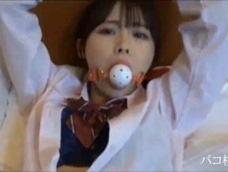 两个对男人如饥似渴的小骚货 非常需要钱去拉斯维加斯